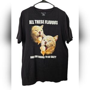 Mens graphic tee size Large